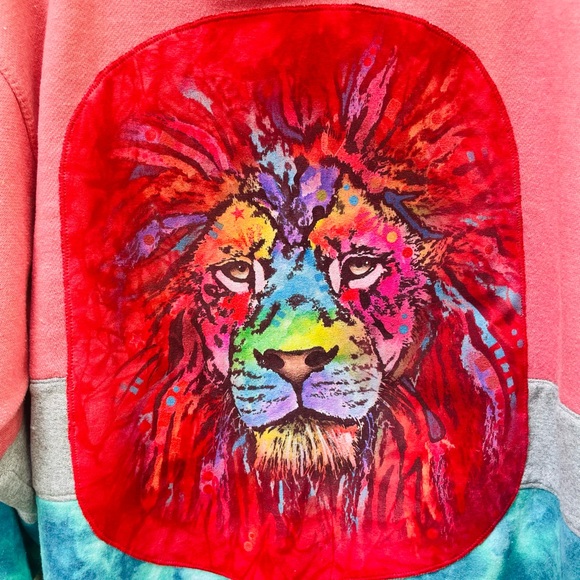Unique handmade up cycled lion, Fort Smith Arkansas University sweatshirt size M - Picture 6 of 6